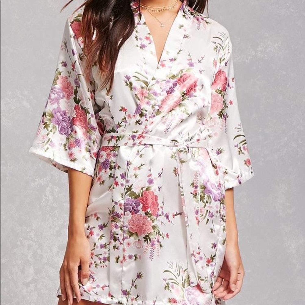 Floral white silk Robe